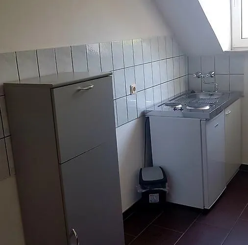 Herberge-duisburg-beeck דירה *